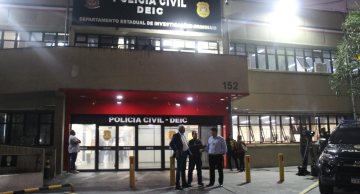 Policia de SP prende 24 pessoas que operavam o ‘call center do golpe’ Policia de SP prende 24 pessoas que operavam o ‘call center do golpe’