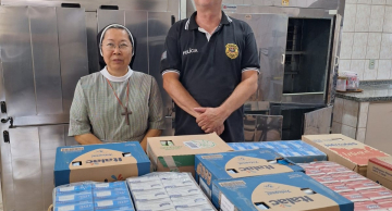 Delegacia Seccional de Botucatu faz grande arrecadação de caixas de leite e cestas básicas para entidades assistenciais