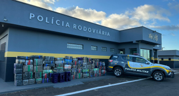 Polícia Rodoviária flagra caminhão com 1,9 tonelada de maconha na Castelo em Pardinho