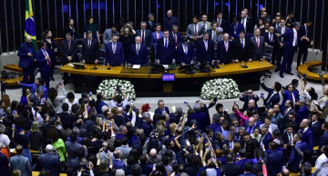 Reforma tributária é promulgada no Congresso