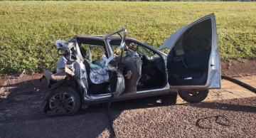 Duas pessoas morrem após colisão traseira na Castello Branco em Itatinga Duas pessoas morrem após colisão traseira na Castello Branco em Itatinga