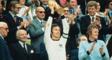 Morre Franz Beckenbauer, lenda do futebol mundial