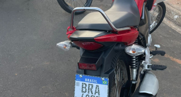 Homem tem moto apreendida em Botucatu após comprar emplacamento pela internet Homem tem moto apreendida em Botucatu após comprar emplacamento pela internet