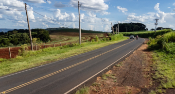 Ciclista morre atropelado em estrada de Botucatu