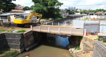 Mais duas pontes serão refeitas sobre o rio Lavapés em Botucatu