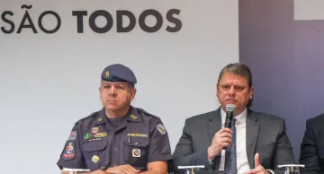 “Pode ir na ONU que não tô nem aí”, diz Tarcísio sobre denúncia de abuso da PM