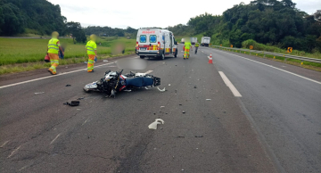Motociclista morre em acidente na Rodovia Castello Branco em Itatinga Motociclista morre em acidente na Rodovia Castello Branco em Itatinga