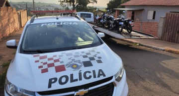 PM prende dois homens durante operação de trânsito em São Manuel PM prende dois homens durante operação de trânsito em São Manuel