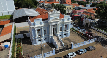 Caridade Portuguesa apresenta exposição “Identidade Brasileira” com obras premiadas nacionalmente