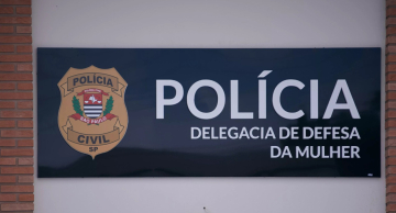 Adolescente que tirava fotos íntimas da irmã e compartilhava com pedófilos é apreendido em São Manuel Adolescente que tirava fotos íntimas da irmã e compartilhava com pedófilos é apreendido em São Manuel