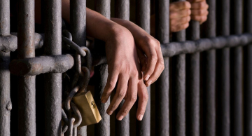 Congresso derruba veto de Lula e volta a proibir “saidinha” de presos