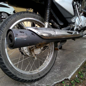 Botucatu tem lei que proíbe motos com escapamentos barulhentos e prevê multa de R$ 800