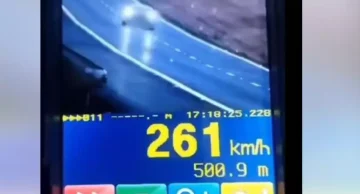 Camaro é flagrado a mais de 260 km/h na Castello Branco Camaro é flagrado a mais de 260 km/h na Castello Branco