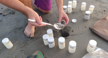 IBB contribui para pesquisa sobre presença de microplásticos em praias