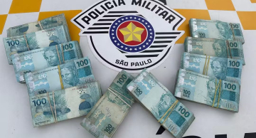 Polícia Rodoviária faz apreensão de mais de R$100 mil em Barra Bonita