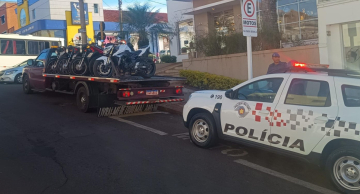 PM realiza operações para fiscalizar motos e carros em Botucatu PM realiza operações para fiscalizar motos e carros em Botucatu