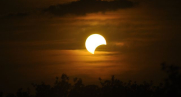 Eclipse solar parcial poderá ser visto na quarta-feira (02)
