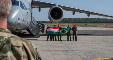 Embraer entrega o primeiro C-390 Millennium à Força Aérea Húngara