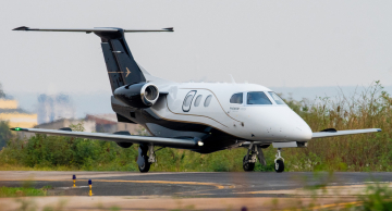<strong>Embraer entrega 1º Phenom 100EX no Brasil</strong>