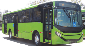 Caio testa novo ônibus 100% elétrico