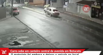 Carro sobe em canteiro central da Avenida Conde de Serra Negra em Botucatu; veja vídeo