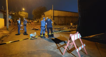 Muro de construção desaba durante chuva e mata dois adultos, criança e cachorro em Bauru