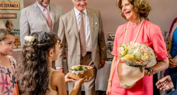 Rainha e rei da Suécia visitam São Manuel