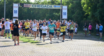 Secretaria de Educação de Botucatu promove 6ª Corrida e Caminhada Educação Solidária