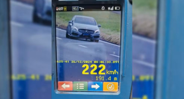 Motorista é flagrado a 222 km/h na rodovia Castello Branco Motorista é flagrado a 222 km/h na rodovia Castello Branco