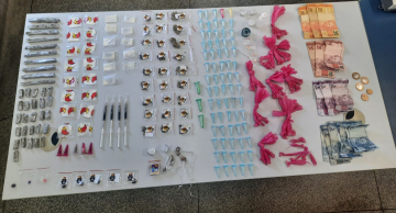 PM apreende drogas sintéticas, óleo de maconha e outras porções de droga em Bofete