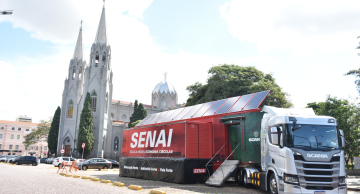 Escola sob rodas do SENAI-SP está em Botucatu