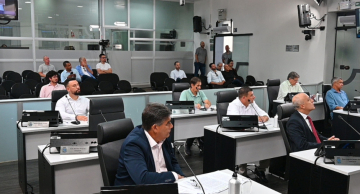 Câmara realiza Sessão Extraordinária para alteração do Orçamento na Educação Câmara realiza Sessão Extraordinária para alteração do Orçamento na Educação