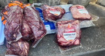 Mulher é presa ao tentar furtar peças de filé mignon e contrafilé em supermercado de Botucatu