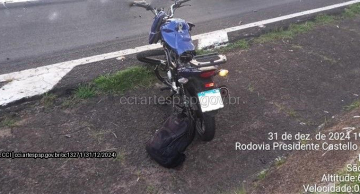 Motociclista morre em colisão com carreta na Castello Branco em Itatinga