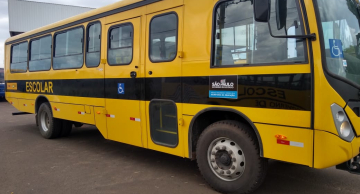 Monitora de ônibus escolar é afastada após criança de três anos ser esquecida no veículo em Pratânia