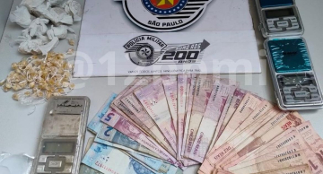 Mulher ‘dedura’ marido que traficava na residência em Botucatu