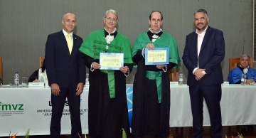Nova diretoria toma posse na FMVZ/Unesp Botucatu Nova diretoria toma posse na FMVZ/Unesp Botucatu