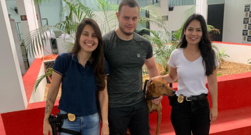 Polícia Civil de Itatinga resgata cão com graves ferimentos Polícia Civil de Itatinga resgata cão com graves ferimentos