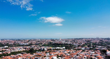 Botucatu começa a semana com sol e clima ameno Botucatu começa a semana com sol e clima ameno