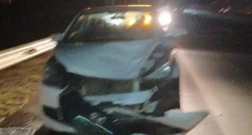 Pedestre morre atropelado na Rodovia João Mellão em Avaré Pedestre morre atropelado na Rodovia João Mellão em Avaré