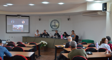 FMB manifesta insatisfação com processo e proposta das DCNs de Medicina