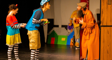 Botucatu recebe oficina, recreação e o musical “Destroca” da Cia. dos Náufragos Botucatu recebe oficina, recreação e o musical “Destroca” da Cia. dos Náufragos