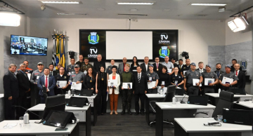 Câmara entrega “Medalha Reconhecimento Comunitário de Segurança” em Sessão Solene