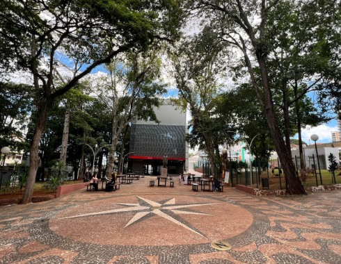 De cartões-postais a pontos de convivência: 10 praças que fazem parte da história de Botucatu