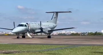 Avião da FAB transporta coração para transplante no Hospital das Clínicas de Botucatu