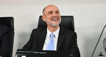 Dr. Marcus Vinicius Bacchiega recebe Título de “Cidadão Botucatuense” Dr. Marcus Vinicius Bacchiega recebe Título de “Cidadão Botucatuense”