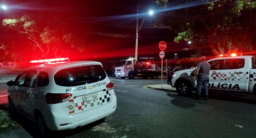 PM faz operações para fiscalizar estabelecimentos sem alvará em Botucatu PM faz operações para fiscalizar estabelecimentos sem alvará em Botucatu