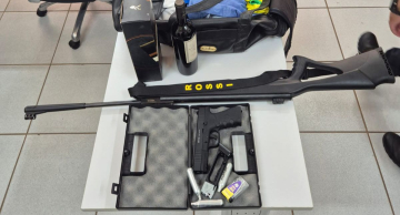 Procurados pela justiça são presos por roubo com retenção de vítima em Botucatu Procurados pela justiça são presos por roubo com retenção de vítima em Botucatu