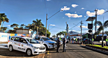 PM de Botucatu intensifica ações para coibir uso de celular ao volante