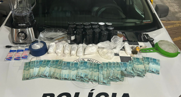 PM estoura ponto de refino de cocaína com cafeína em Botucatu PM estoura ponto de refino de cocaína com cafeína em Botucatu